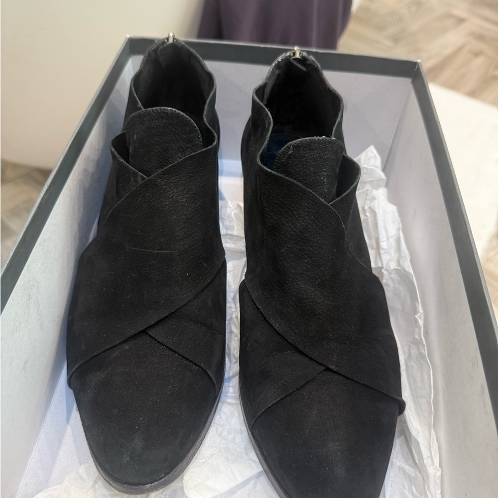 Eileen Fisher Black Leather Shoes